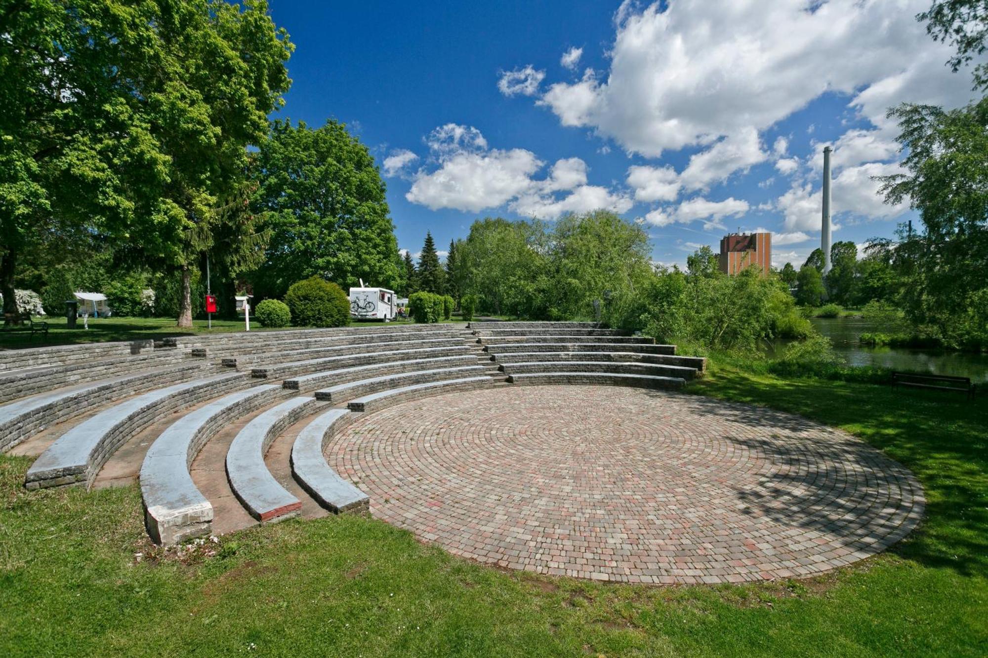 Knaus Campingpark Frickenhausen Фриккенхаузен-ам-Майн Экстерьер фото