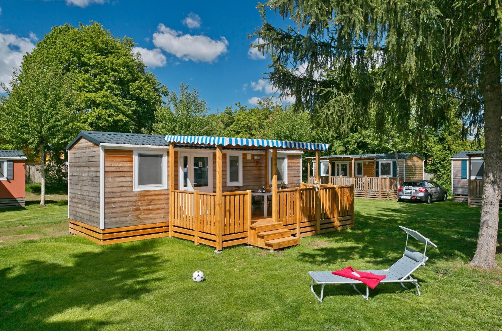 Knaus Campingpark Frickenhausen Фриккенхаузен-ам-Майн Экстерьер фото